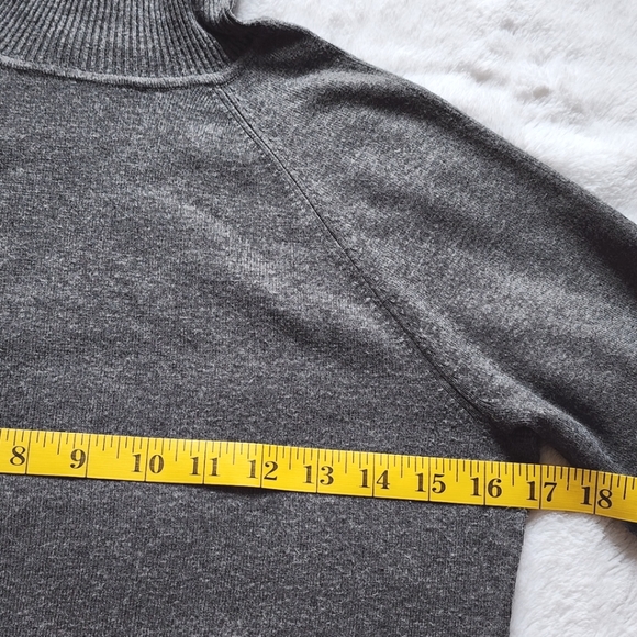 INC international concepts grey long sweater turtleneck Size M Petite - Picture 5 of 6